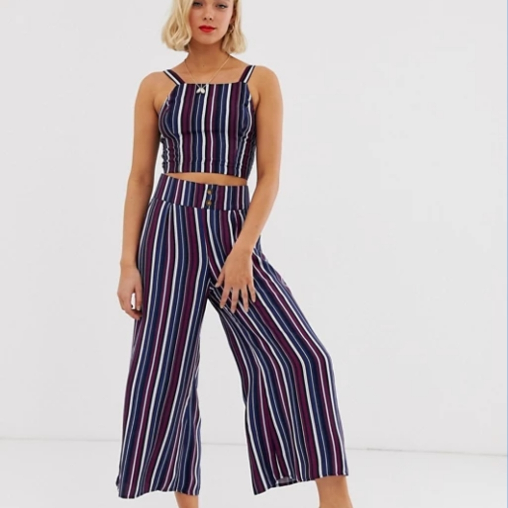 Hollister Cropped Stripped Wideleg Pants